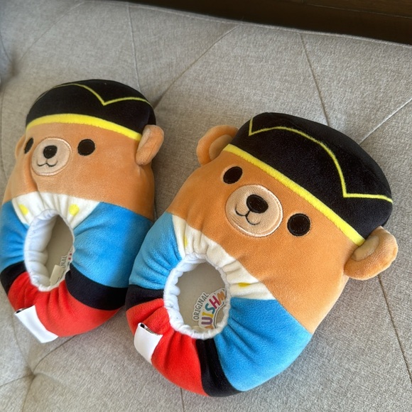 Squishmallows Kids Slippers Plush Braven Nutcracker Bear - Picture 3 of 6